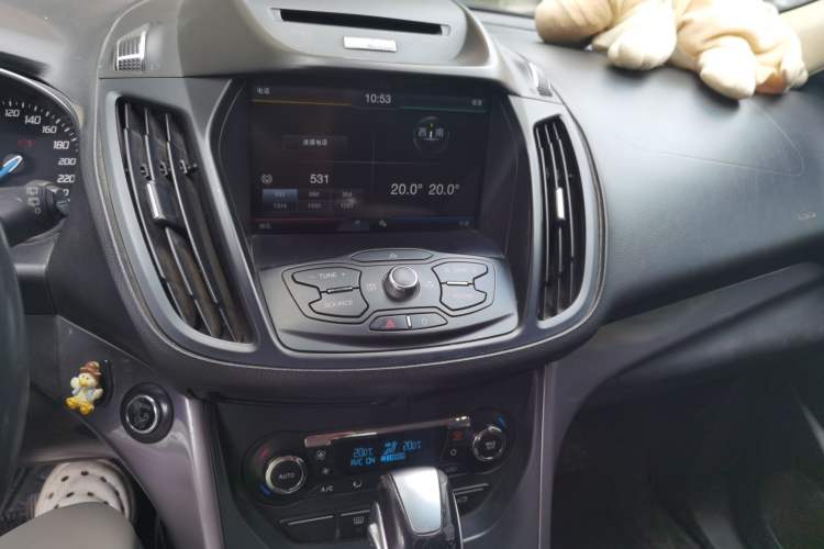 Used Ford Kuga 2015 1.5L GTDi Four-Wheel-Drive Elite Model Audio And AC Panel