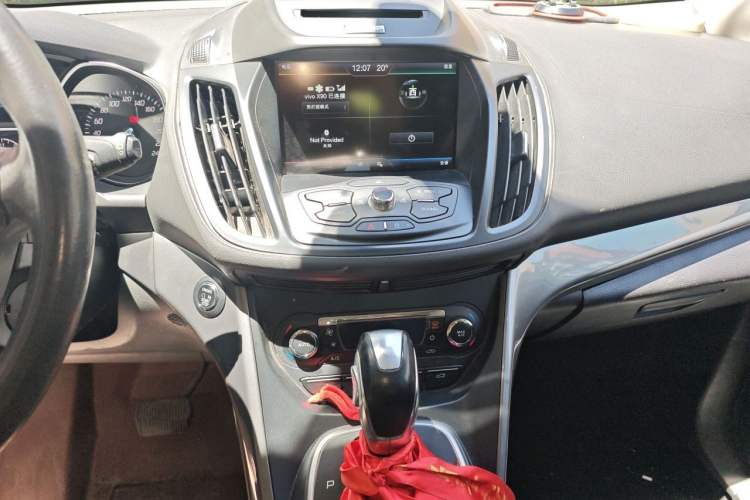 Used Ford Kuga 2015 1.5L GTDi Four-Wheel-Drive Elite Model Audio And AC Panel