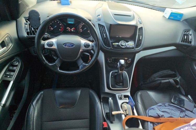 Used Ford Kuga 2015 1.5L GTDi Two-Wheel Drive Fashion Edition Center Console