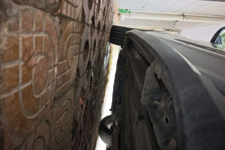 Used Ford Kuga 2015 1.5L GTDi Two-Wheel-Drive Comfort Model Chassis Rear Left