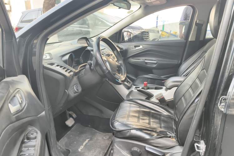 Used Ford Kuga 2015 1.5L GTDi Two-Wheel-Drive Comfort Model Driver Seat