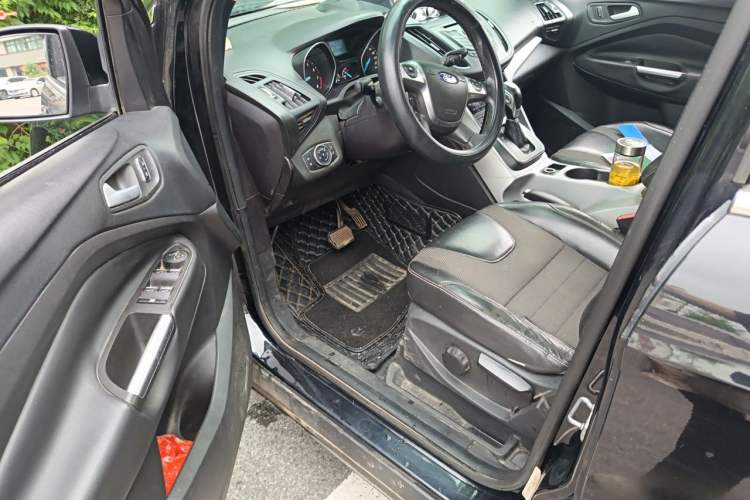Used Ford Kuga 2015 1.5L GTDi Two-Wheel Drive Fashion Edition Driver Seat