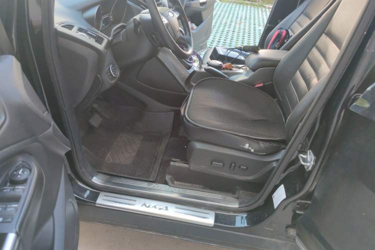 Used Ford Kuga 2015 1.5L GTDi Four-Wheel-Drive Elite Model Driver Seat