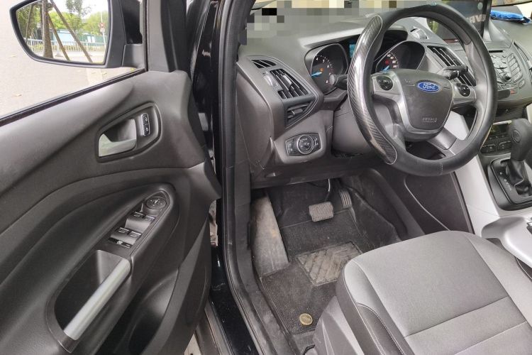 Used Ford Kuga 2015 1.5L GTDi Two-Wheel-Drive Comfort Model Driver Seat