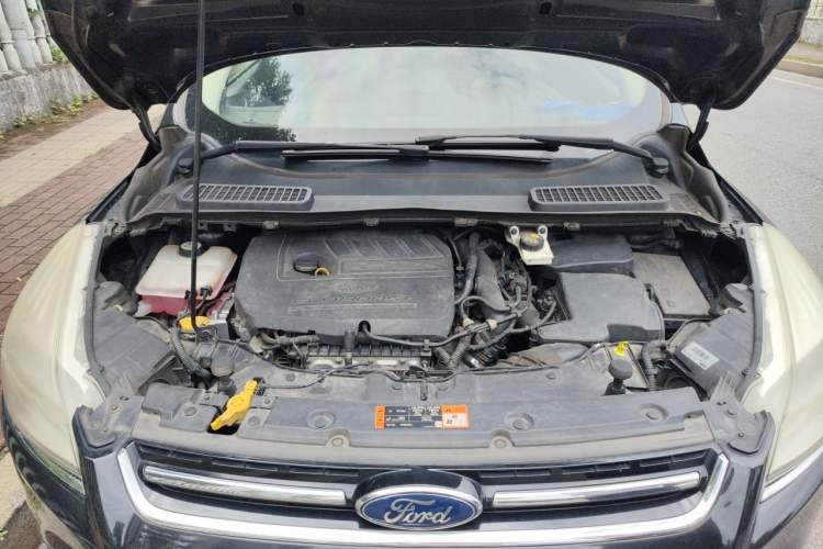 Used Ford Kuga 2015 1.5L GTDi Two-Wheel Drive Fashion Edition Engine Bay