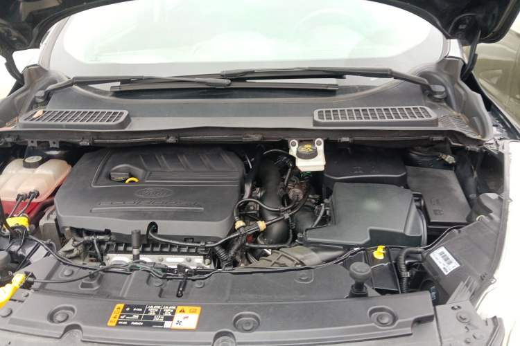 Used Ford Kuga 2015 1.5L GTDi Two-Wheel-Drive Comfort Model Engine Bay