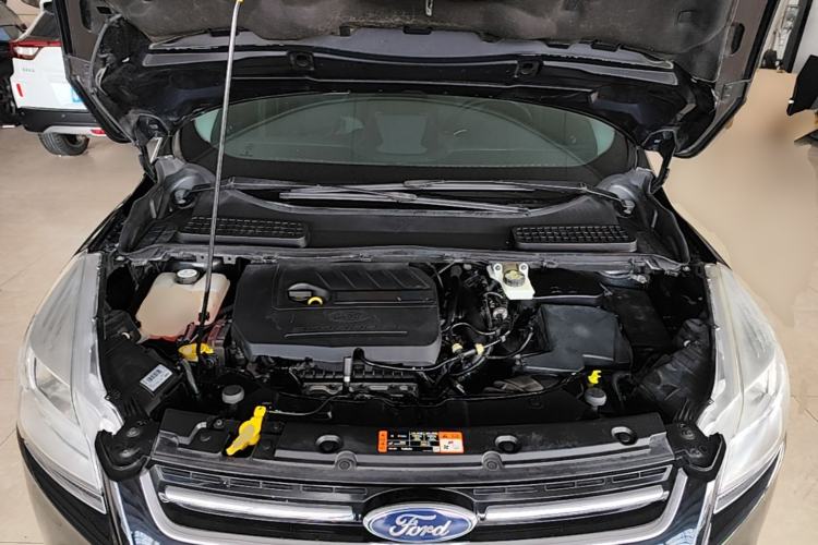 Used Ford Kuga 2015 1.5L GTDi Two-Wheel Drive Fashion Edition Engine Bay