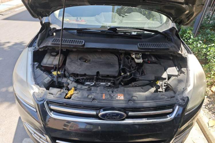 Used Ford Kuga 2015 1.5L GTDi Four-Wheel-Drive Elite Model Engine Bay