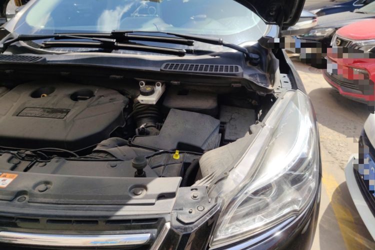 Used Ford Kuga 2015 2.0L GTDi Four-Wheel Drive Elite Model Engine Bay Left
