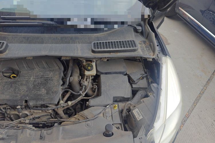 Used Ford Kuga 2015 1.5L GTDi Two-Wheel-Drive Comfort Model Engine Bay Left