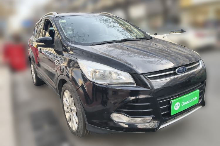 Used Ford Kuga 2015 1.5L GTDi Two-Wheel-Drive Comfort Model Front Right 45 Deg