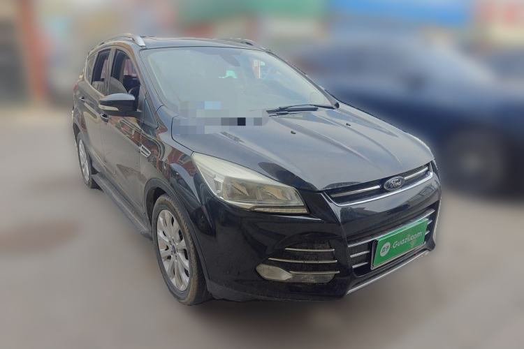 Used Ford Kuga 2015 1.5L GTDi Two-Wheel-Drive Comfort Model Front Right 45 Deg