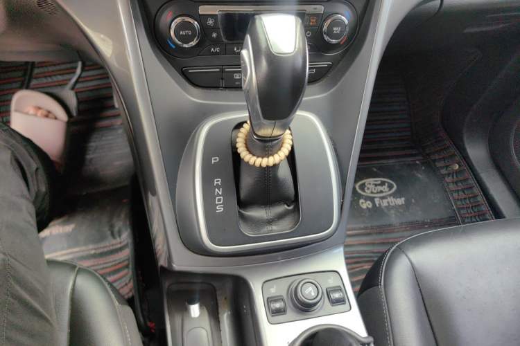 Used Ford Kuga 2015 1.5L GTDi Four-Wheel-Drive Elite Model Gear Lever