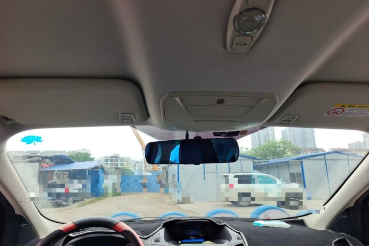 Used Ford Kuga 2015 1.5L GTDi Two-Wheel-Drive Comfort Model Headliner