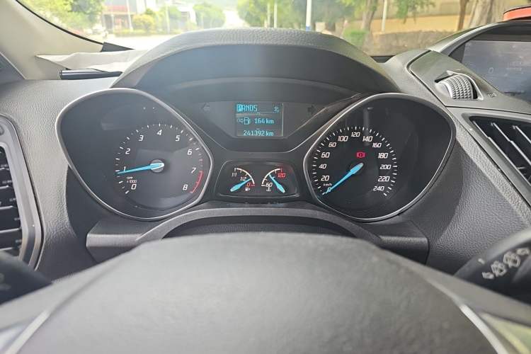 Used Ford Kuga 2015 1.5L GTDi Two-Wheel Drive Fashion Edition Instrument Cluster