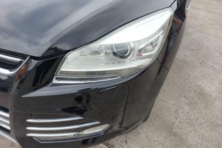 Used Ford Kuga 2015 2.0L GTDi Four-Wheel Drive Prestige Model Left Front Headlight