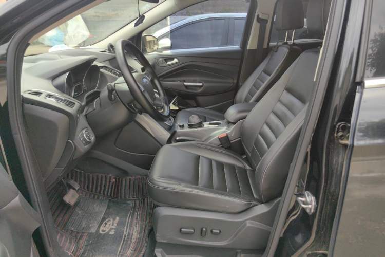 Used Ford Kuga 2015 1.5L GTDi Four-Wheel-Drive Elite Model Left Front Seat