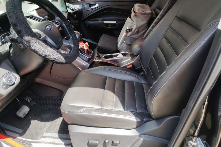 Used Ford Kuga 2015 2.0L GTDi Four-Wheel Drive Elite Model Left Front Seat