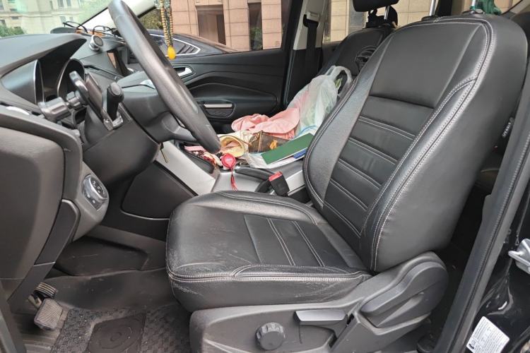 Used Ford Kuga 2015 1.5L GTDi Two-Wheel-Drive Comfort Model Left Front Seat
