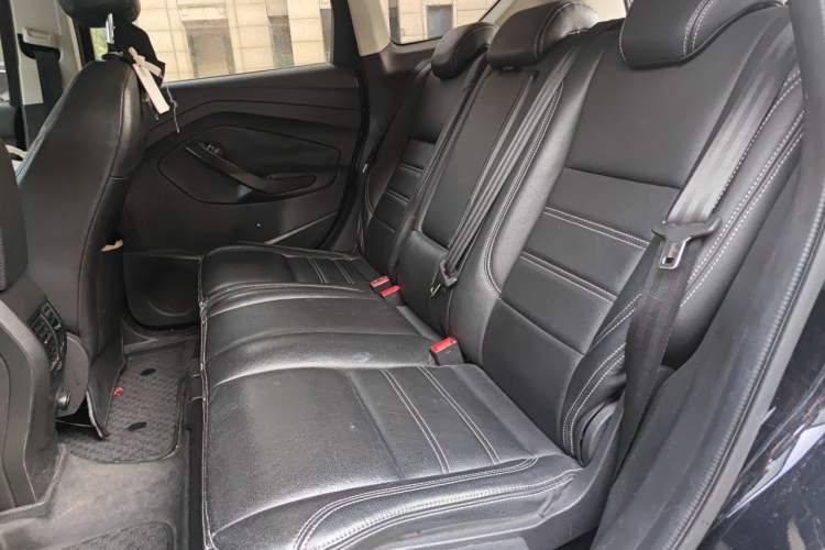 Used Ford Kuga 2015 1.5L GTDi Two-Wheel-Drive Comfort Model Left Rear Seat