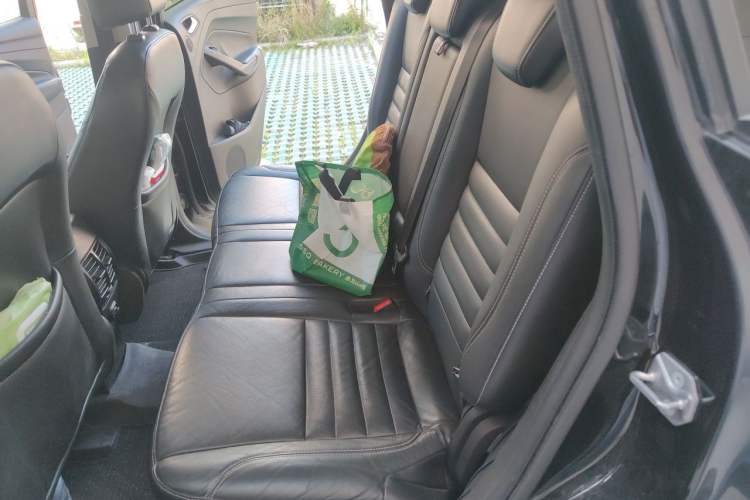 Used Ford Kuga 2015 1.5L GTDi Four-Wheel-Drive Elite Model Left Rear Seat