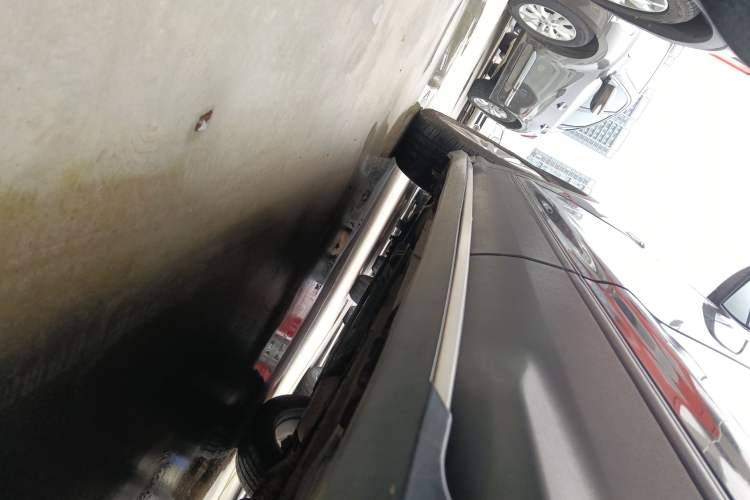Used Ford Kuga 2015 1.5L GTDi Two-Wheel-Drive Comfort Model Left Side Sill
