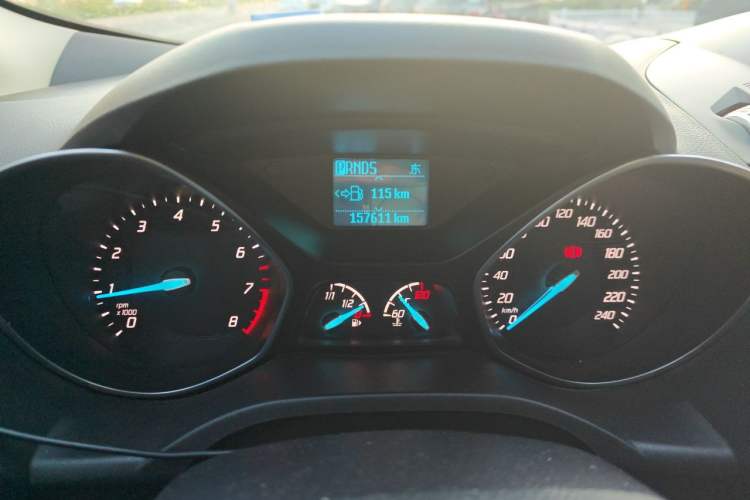 Used Ford Kuga 2015 1.5L GTDi Two-Wheel Drive Fashion Edition Odometer Close Up