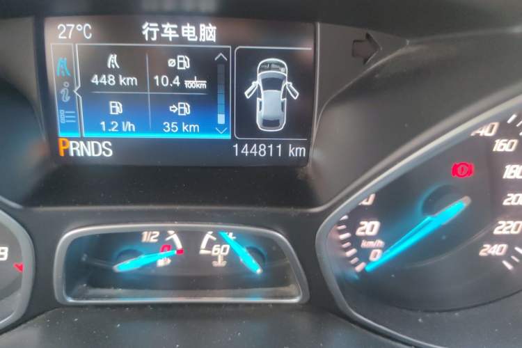 Used Ford Kuga 2015 1.5L GTDi Four-Wheel-Drive Elite Model Odometer Close Up
