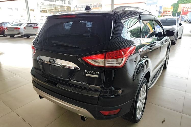 Used Ford Kuga 2015 1.5L GTDi Two-Wheel Drive Fashion Edition Rear Right 45 Deg