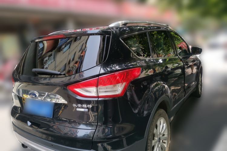 Used Ford Kuga 2015 1.5L GTDi Four-Wheel-Drive Elite Model Rear Right 45 Deg