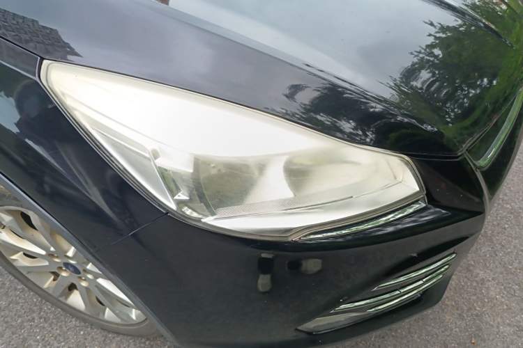 Used Ford Kuga 2015 1.5L GTDi Two-Wheel Drive Fashion Edition Right Front Headlight