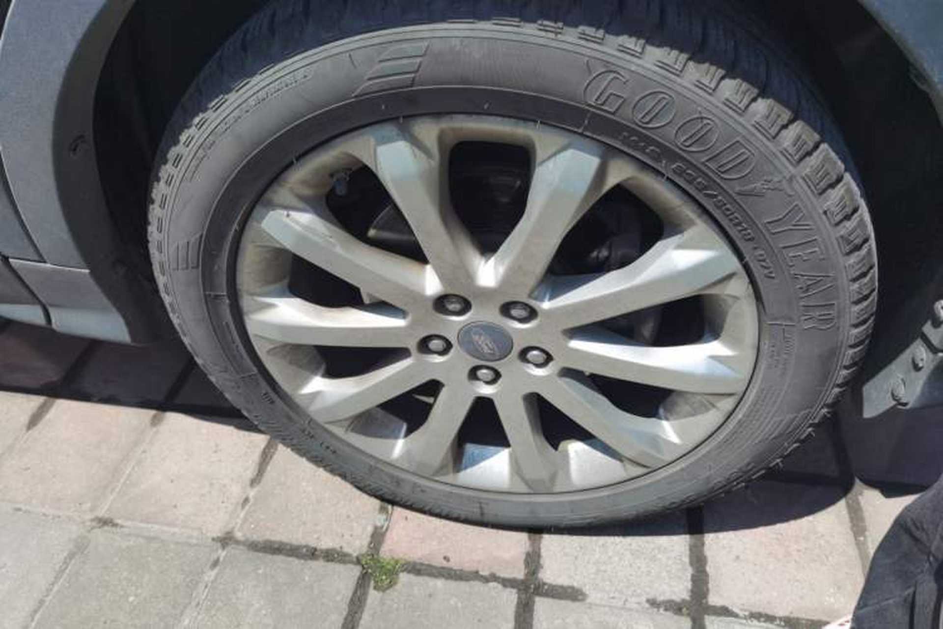 Used Ford Kuga 2015 1.5L GTDi Two-Wheel-Drive Comfort Model Right Front Wheel Hub