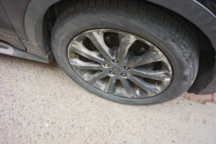 Used Ford Kuga 2015 1.5L GTDi Two-Wheel-Drive Comfort Model Right Front Wheel Hub