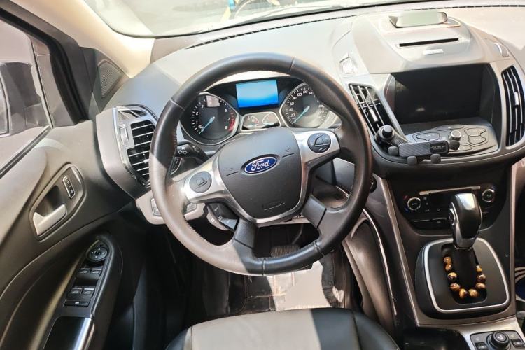 Used Ford Kuga 2015 1.5L GTDi Four-Wheel-Drive Elite Model Steering Wheel
