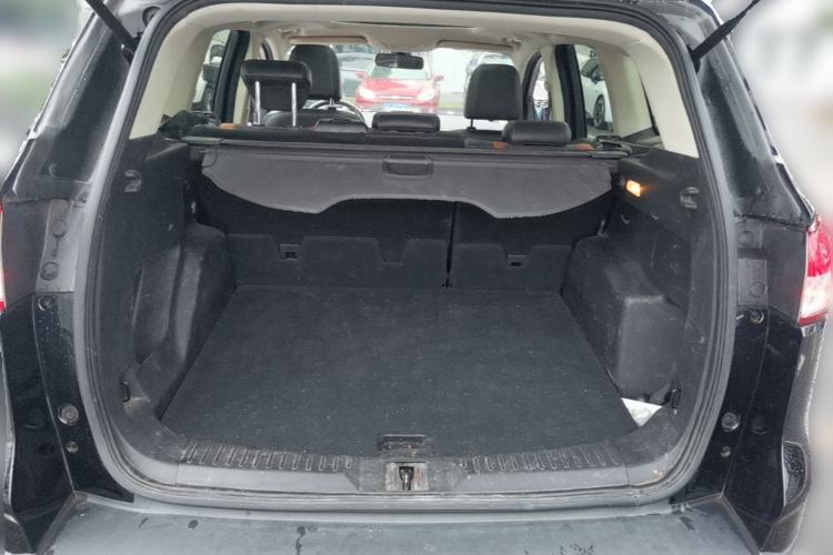 Used Ford Kuga 2015 1.5L GTDi Two-Wheel Drive Fashion Edition Trunk