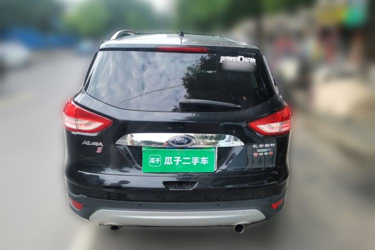 Used Ford Kuga 2015 2.0L GTDi Four-Wheel-Drive Sport Model Trunk