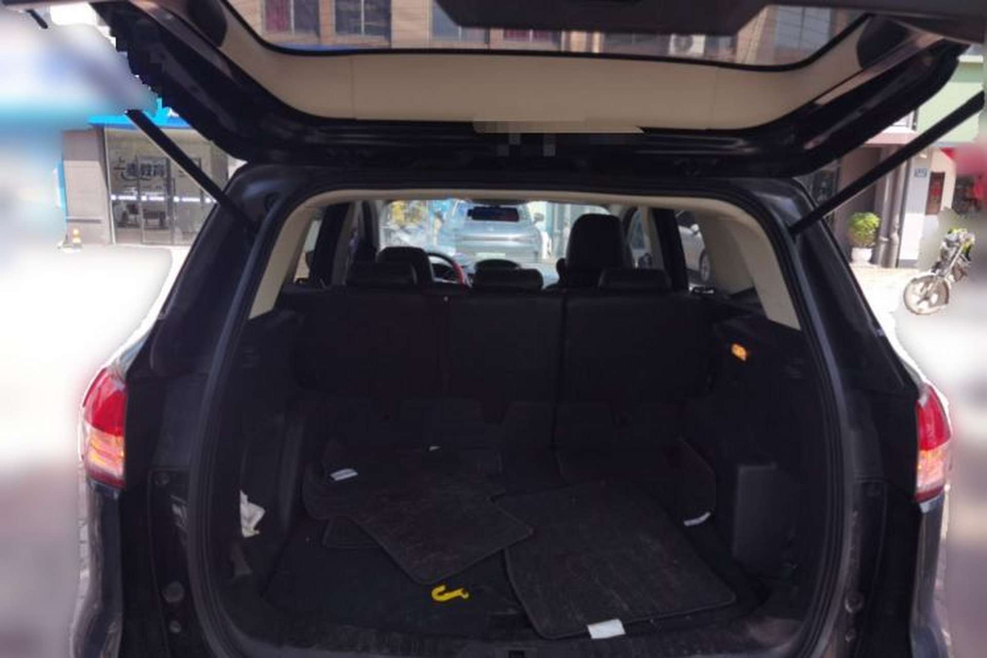 Used Ford Kuga 2015 1.5L GTDi Two-Wheel-Drive Comfort Model Trunk