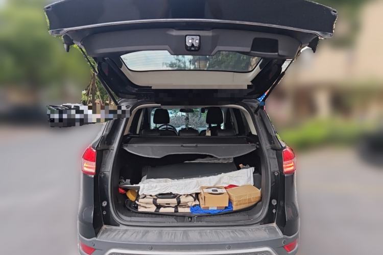 Used Ford Kuga 2015 1.5L GTDi Two-Wheel-Drive Comfort Model Trunk