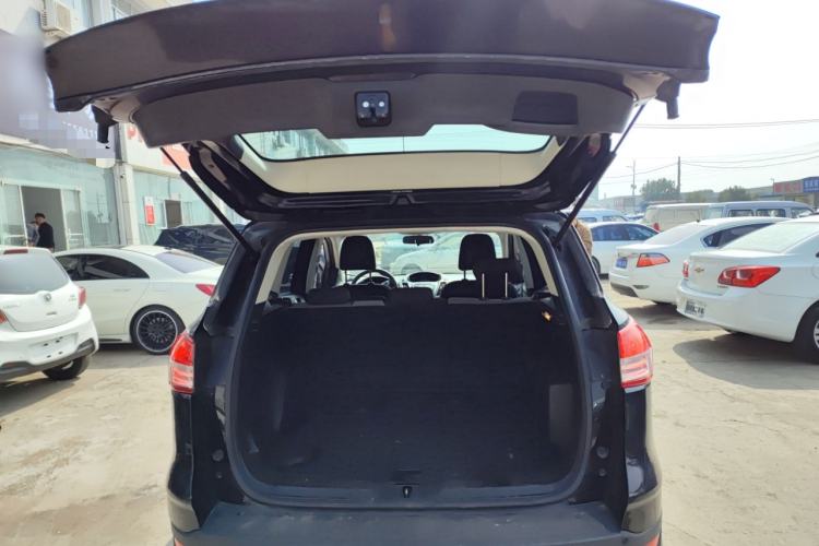 Used Ford Kuga 2015 1.5L GTDi Two-Wheel-Drive Comfort Model Trunk