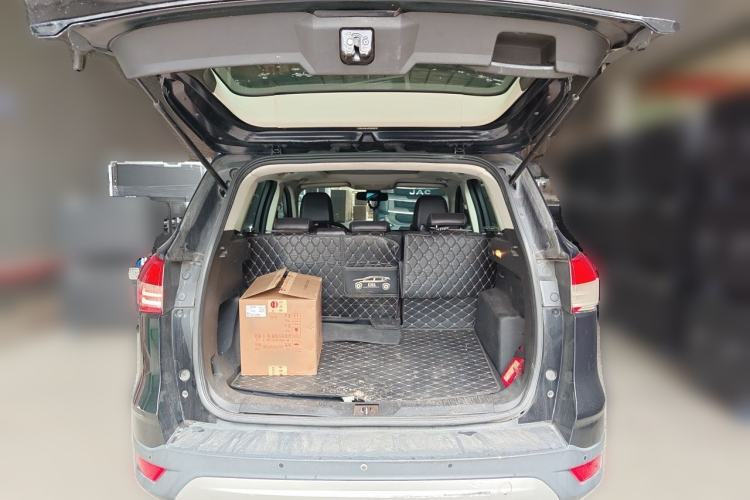 Used Ford Kuga 2015 1.5L GTDi Two-Wheel Drive Fashion Edition Trunk