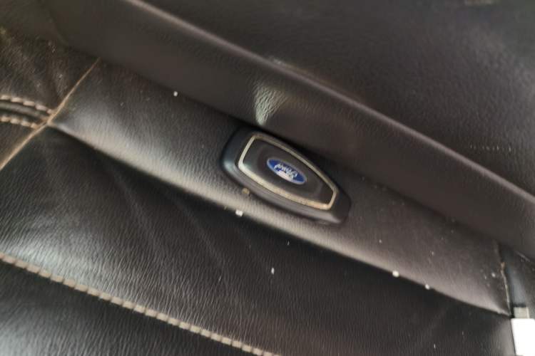 Used Ford Kuga 2015 1.5L GTDi Four-Wheel-Drive Elite Model Vehicle Key