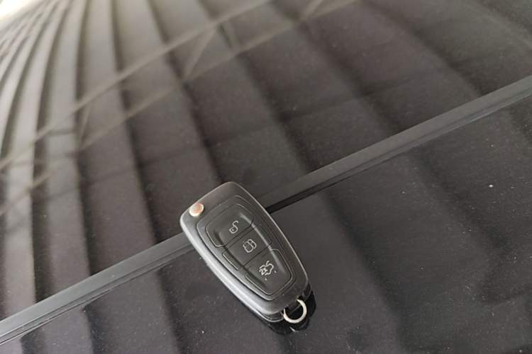 Used Ford Kuga 2015 1.5L GTDi Two-Wheel Drive Fashion Edition Vehicle Key
