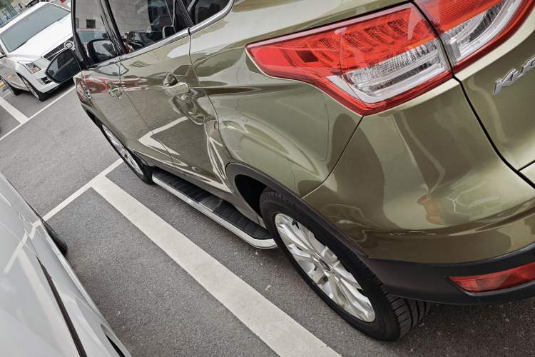 Used Ford Kuga 2015 1.5L GTDi Two-Wheel Drive Fashion Edition Exterior 5