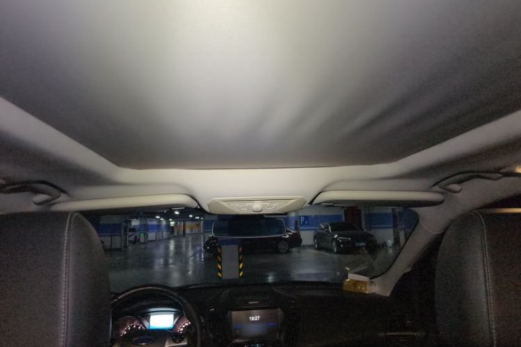 Used Ford Kuga 2015 2.0L GTDi Four-Wheel-Drive Sport Model Headliner