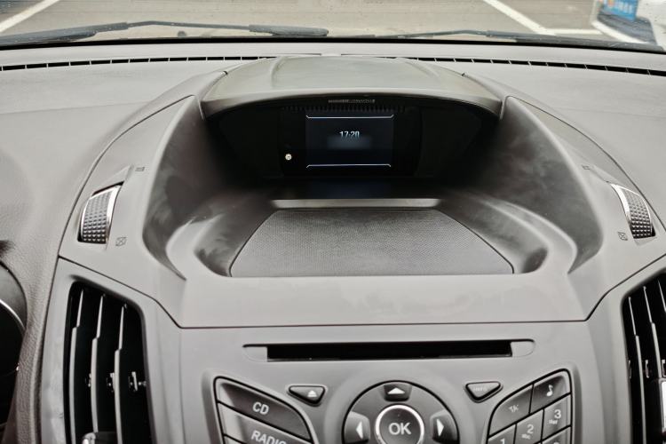 Used Ford Kuga 2015 1.5L GTDi Two-Wheel Drive Fashion Edition Interior 2