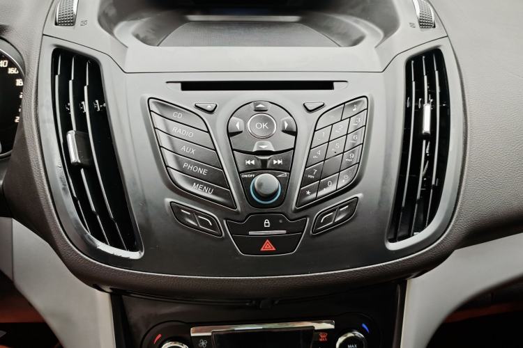 Used Ford Kuga 2015 1.5L GTDi Two-Wheel Drive Fashion Edition Interior 3