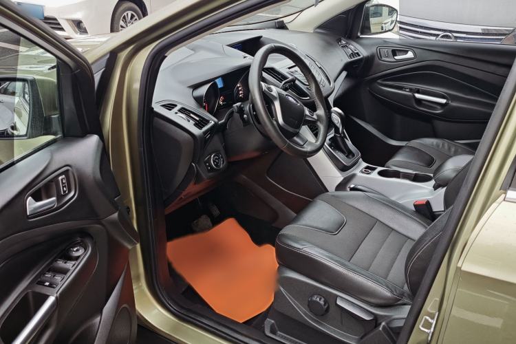 Used Ford Kuga 2015 1.5L GTDi Two-Wheel Drive Fashion Edition Interior 6