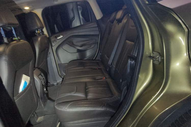 Used Ford Kuga 2015 2.0L GTDi Four-Wheel-Drive Sport Model Left Rear Seat