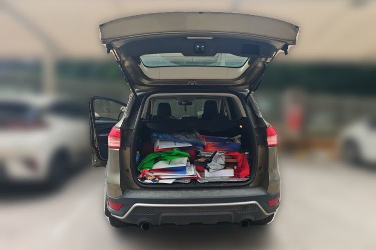 Used Ford Kuga 2015 1.5L GTDi Two-Wheel Drive Fashion Edition Trunk