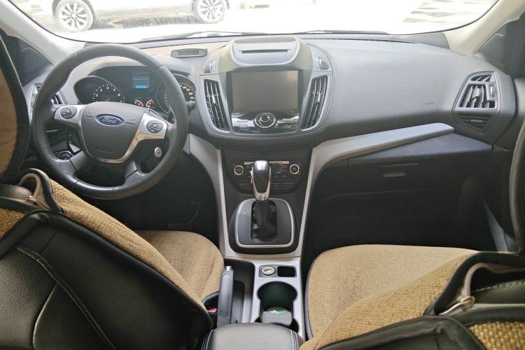 Used Ford Kuga 2015 1.5L GTDi Two-Wheel Drive Fashion Edition Center Console